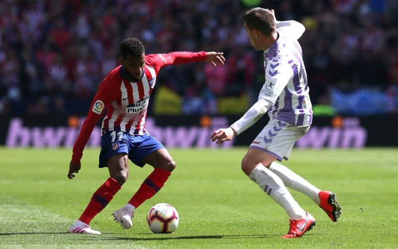 Valladolid  gặp khó khăn, Atletico Madrid hừng hực khí thế chiến đấu