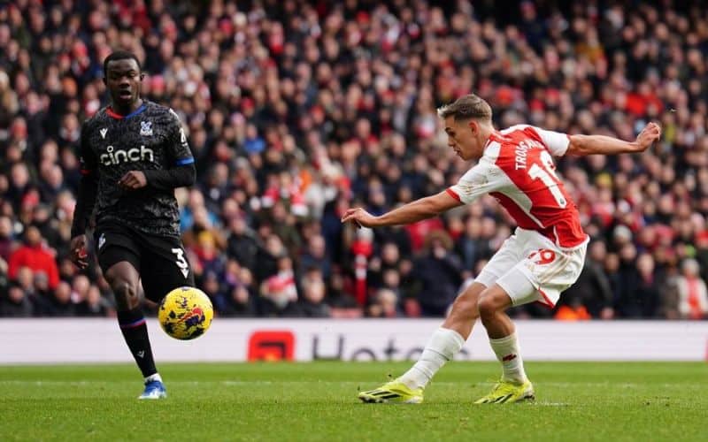 Arsenal: Phong độ thiếu thuyết phục