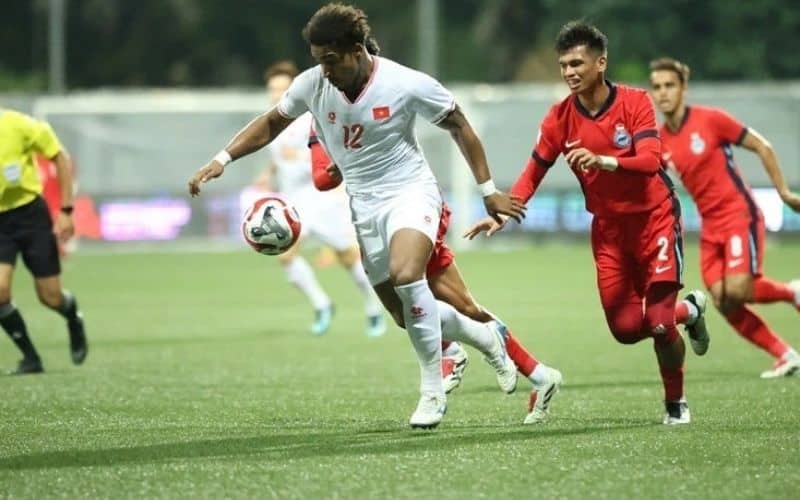 Bất ngờ từ đội hình xuất phát