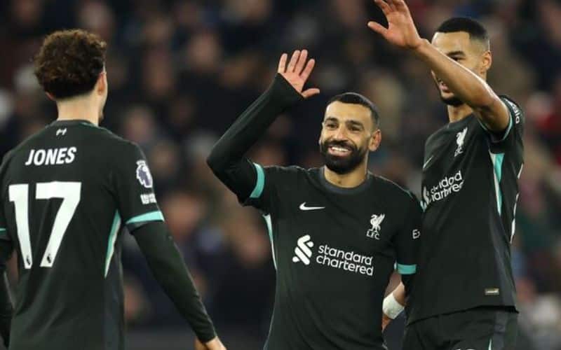 Hiệp 1 bùng nổ, Liverpool áp đảo hoàn toàn