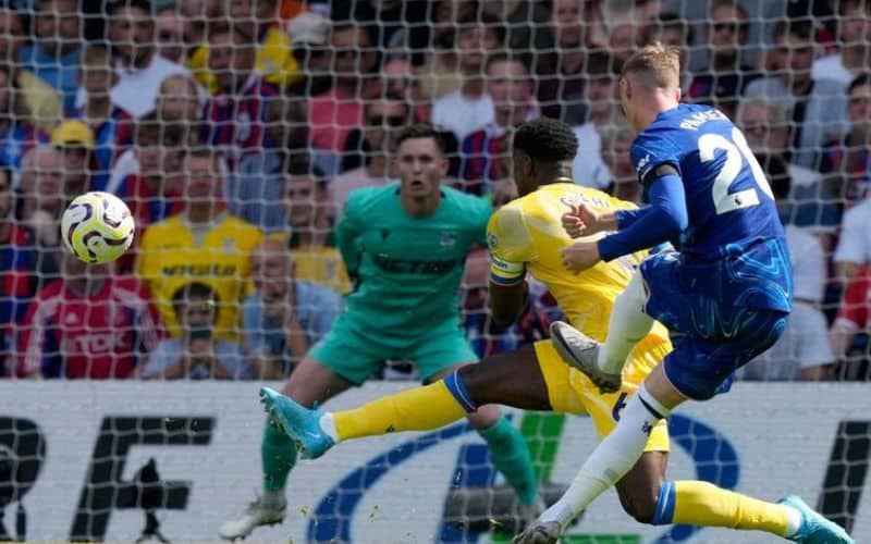 Chelsea khởi đầu thuận lợi