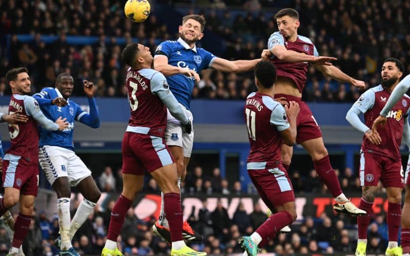 Hiệp một: Everton tạo cơ hội nhưng thiếu may mắn