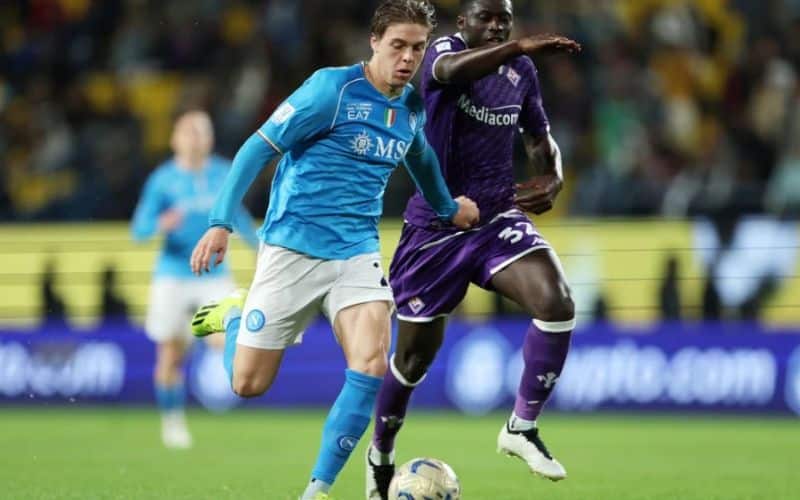 Napoli tăng tốc, Lukaku và McTominay định đoạt trận đấu