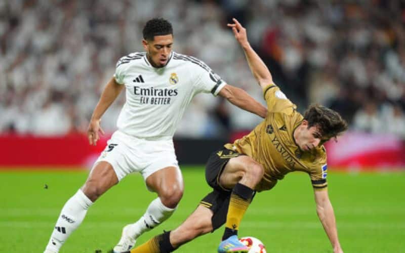 Hiệp một: Sociedad gây bất ngờ, Real nhanh chóng đáp trả